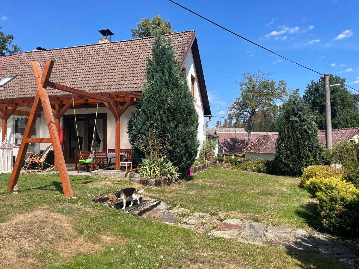 Apartman Beruska Krelovice エクステリア 写真